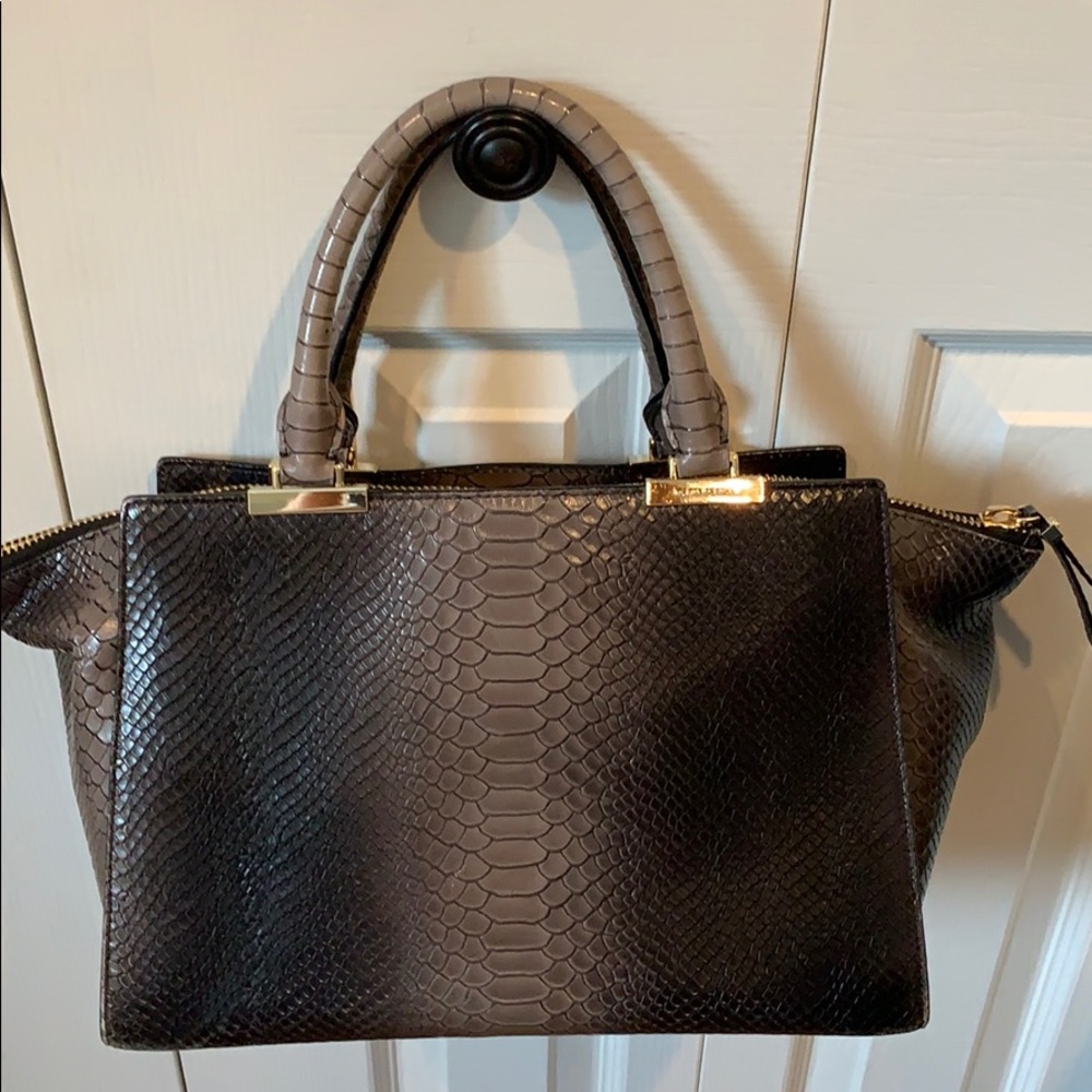 Henri Bendel snakeskin medium size purse